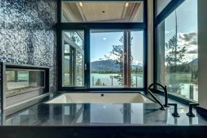 Westcoast Style Home Bathtub